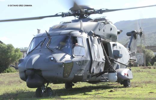 Los NH-90 Lobo incluyen numerosas modificaciones tcnicas que los hacen especialmente eficientes para las Operaciones Especiales areas. (Octavio Dez Cmara)