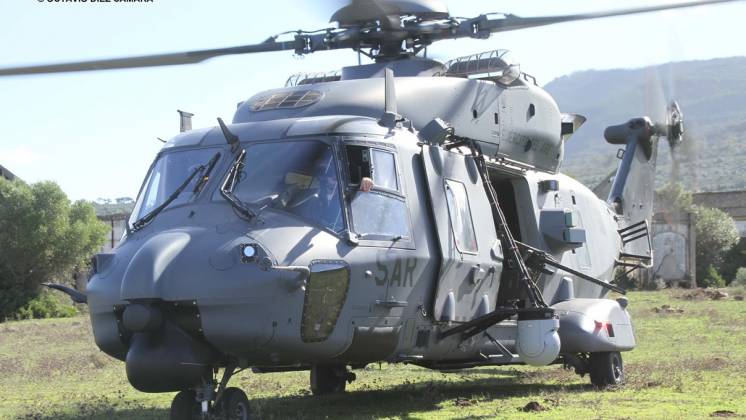 Los NH-90 Lobo incluyen numerosas modificaciones tcnicas que los hacen especialmente eficientes para las Operaciones Especiales areas. (Octavio Dez Cmara)