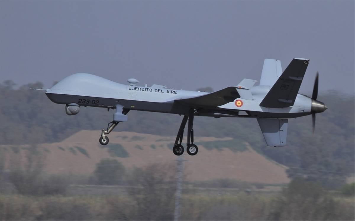 Las acciones de las aeronaves convencionales se coordinaron con las no tripuladas, como los General Atomics MQ-9 “Predator” B del Ala 23 del Ejército del Aire y del Espacio. Las acciones de las aeronaves convencionales se coordinaron con las no tripuladas, como los General Atomics MQ-9 “Predator” B del Ala 23 del Ejército del Aire y del Espacio.