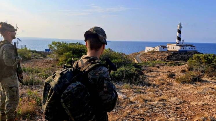Efectivos del MOBAL desplegados en Ibiza.