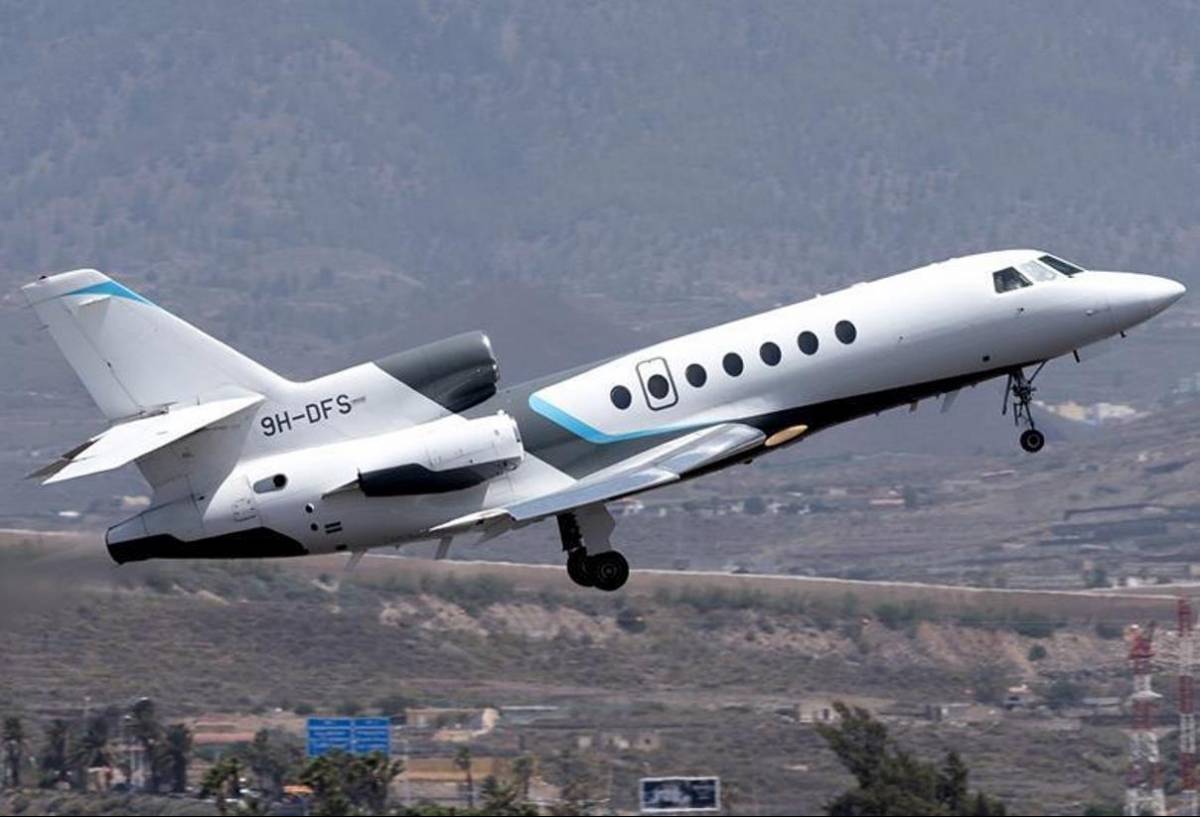 9H-DFS-Falcon 50 perteneciente a la compa��a maltesa Harmony Jets.