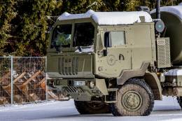 Uno de los IDV M250 6X6 espa�oles desplegados en Eslovaquia. (foto: EMAD)