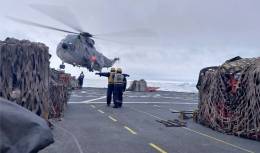 La operacion continua de los Sea King es primordial para el sosten de las operaciones.