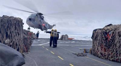 La operacion continua de los Sea King es primordial para el sosten de las operaciones.