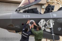 Uno de los nuevos F-35I de la Fuerza A�rea de Israel, con  insignia de la estrella de David. (foto IDF)