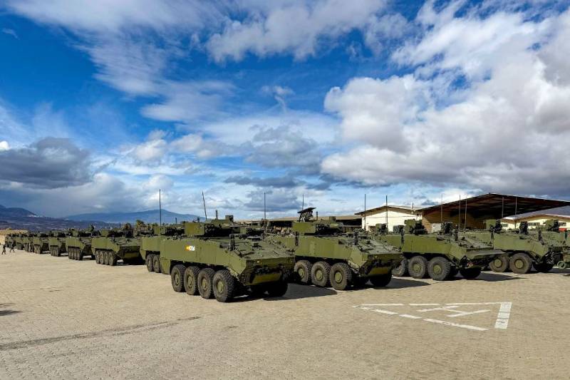 Reciente entrega de veh�culos Drag�n al Ej�rcito de Tierra (Ministerio de Defensa)