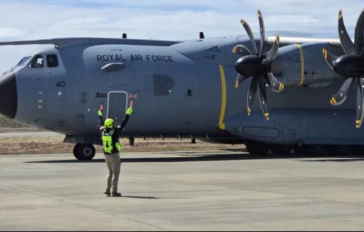 A400M, matr�cula ZM413, de la Royal Air Force en Puntapi� Arenas, Chile.