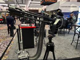 La variante m�s reciente de la ametralladora Dillon Aero 530D ofrece una inusitada potencia de fuego, notable fiabilidad y capacidad neutralizadora �ptima. (Octavio D�ez C�mara)