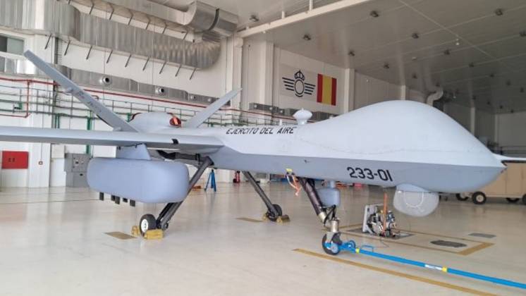 El Ej�rcito del Aire y del Espacio acaba de incorporar el nuevo pod SOAR, que porta el MQ-9. (foto Ej�rcito del Aire y del Espacio)
