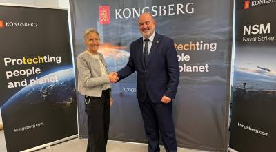 Tove Helene Meum, Director Missile Program Sea Platforms de Kongsberg,  y Crist�bal Subires, Director General de MADES.