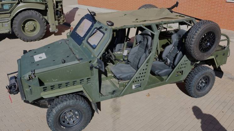 El todoterreno Einsa �Net�n� MK2 mostrado en la est�tica organizada por la BRIPAC.  (foto Julio Maiz)