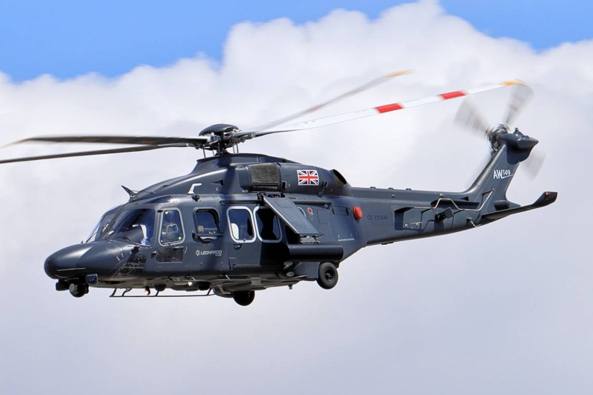 Uno de los AW149, que Leonardo uso para promocionar el modelo en Reino Unido. (foto Airwolfhound-wikipedia) Uno de los AW149, que Leonardo uso para promocionar el modelo en Reino Unido. (foto Airwolfhound-wikipedia)