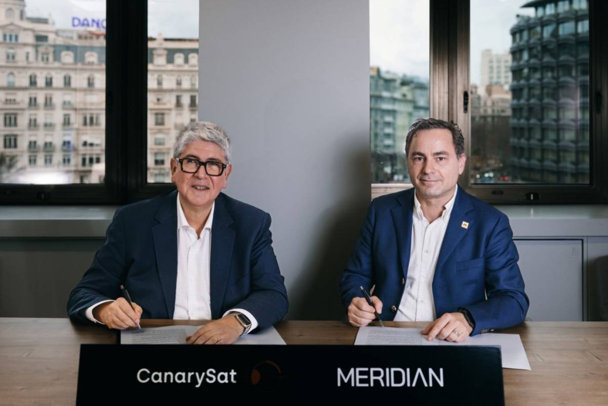 Antonio Abad CEO de CanarySat y Massimiliano Ladovaz CEO de SpinLaunch. Antonio Abad CEO de CanarySat y Massimiliano Ladovaz CEO de SpinLaunch.