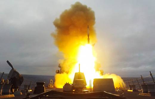 El destructor USS �Paul Ignatius� (DDG 117) lanza misiles SM-3 Blk IA en un ejercicio en 2021 (US Navy)