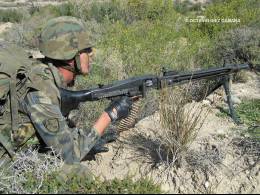 Las ametralladoras medias del Ej�rcito de Tierra, pese a ser armas s�lidas y efectivas, tienen muchas d�cadas a sus espaldas y se requiere iniciar su reemplazo. (Octavio D�ez C�mara)