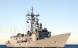 La fragata Reina Sof�a (F84) de la Armada (Armada)