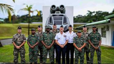 Personal del Ej�rcito del Aire y del Espacio de Francia y las Fuerzas de Defensa de Guyana en la Base A�rea 367 Capit�n Fran�ois Mass�. (Cr�ditos FAG)