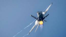 Postcombusti�n de la F-16 de la Fuerza A�rea de Chile (FACh) durante su vuelo de practica para FIDAE 2026 (Foto, Instagram: Crisian_Felipe_Stein) 