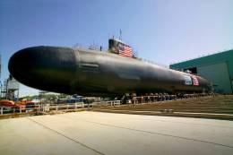 La United States Navy invirti� unos 4.500 millones de d�lares hace dos d�cadas para obtener el USS Jimmy Carter. (United States Navy)