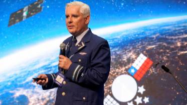 Director de la Direcci�n Espacial, General de Brigada A�rea (TI) Christian Stuardo N��ez, de la Fuerza A�rea de Chile. 