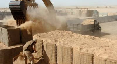 Despliegue de los productos Hesco en per�metro de seguridad.