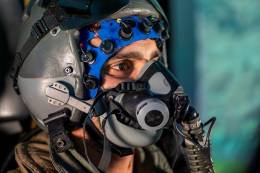 El neurocasco evaluado durante las pruebas (Ej�rcito del Aire)