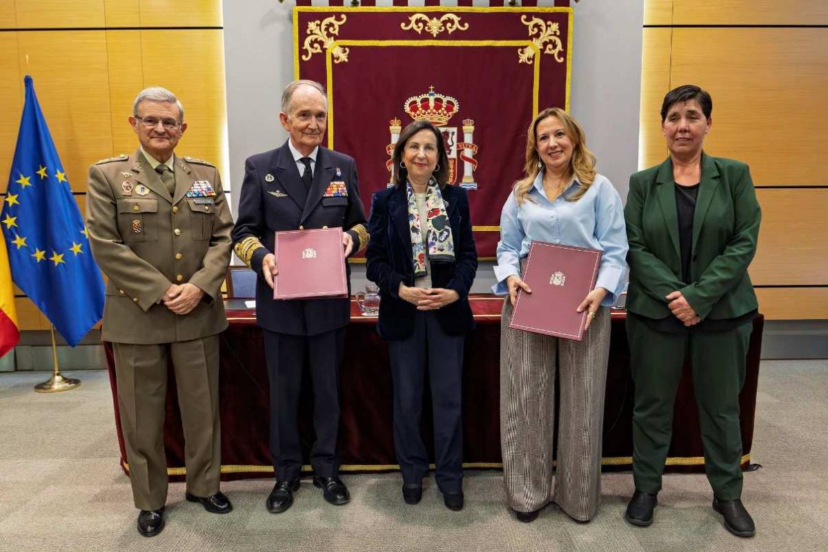 Firma con el Cabildo de Tenerife el convenio para desplegar la operaci�n 