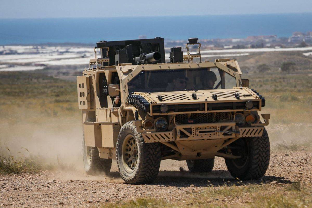 El Flyer con Alakran durante las pruebas (Ej�rcito de Tierra)