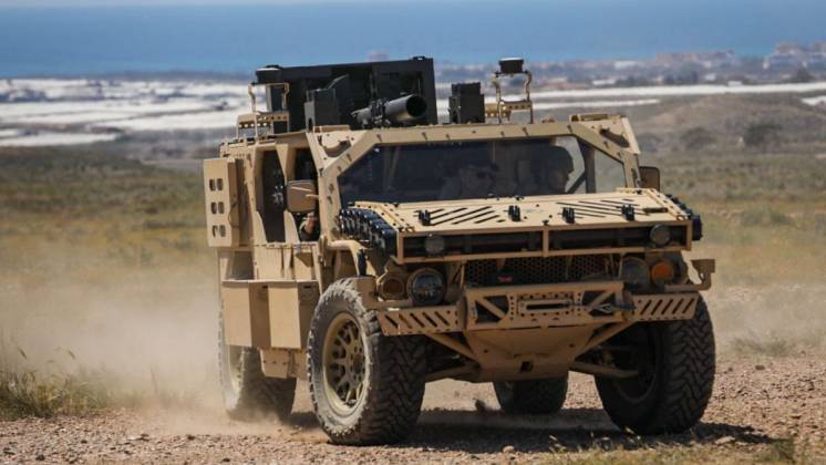 El Flyer con Alakran durante las pruebas (Ej�rcito de Tierra)