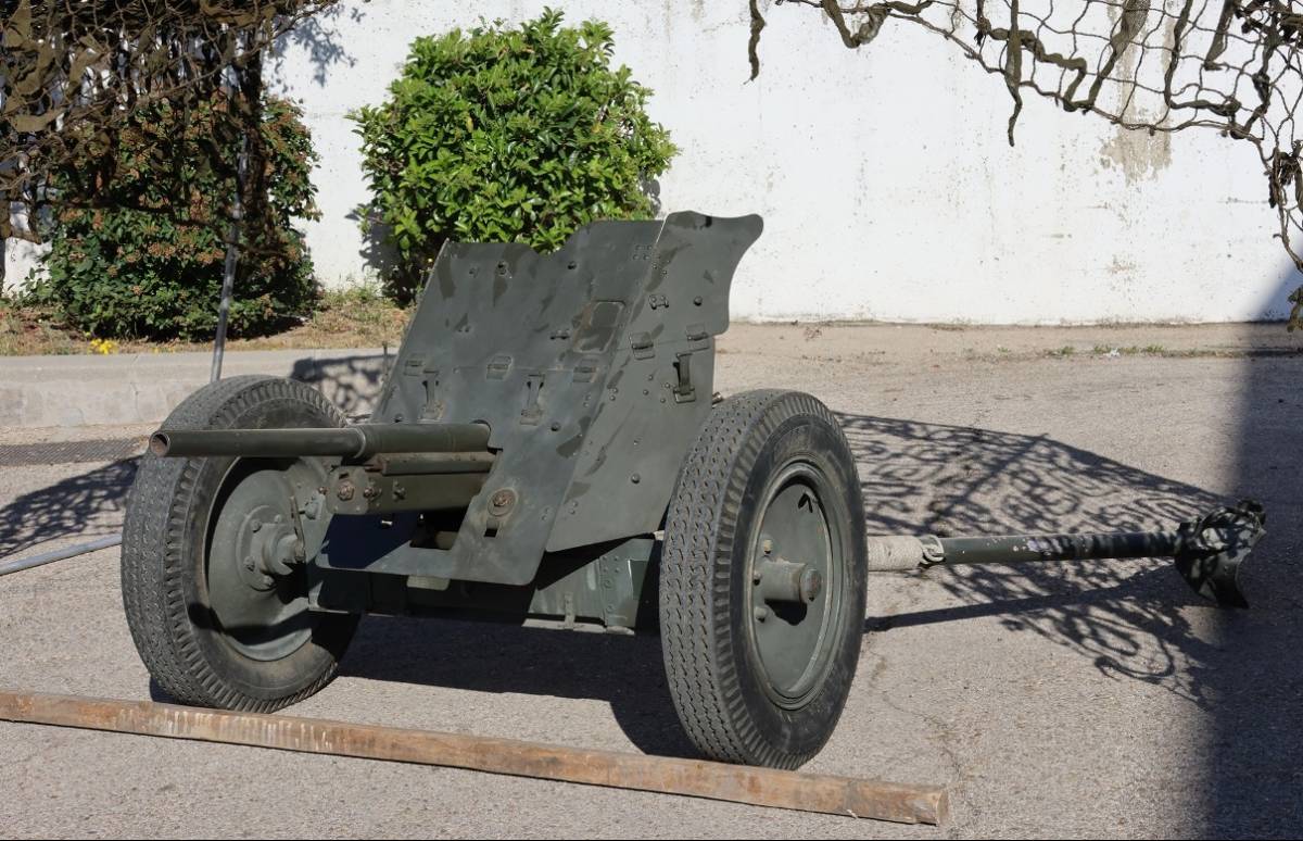 El ca��n contracarro alem�n Pak 36/37, con calibre de 37 mm, originalmente tra�do por la Legi�n C�ndor.