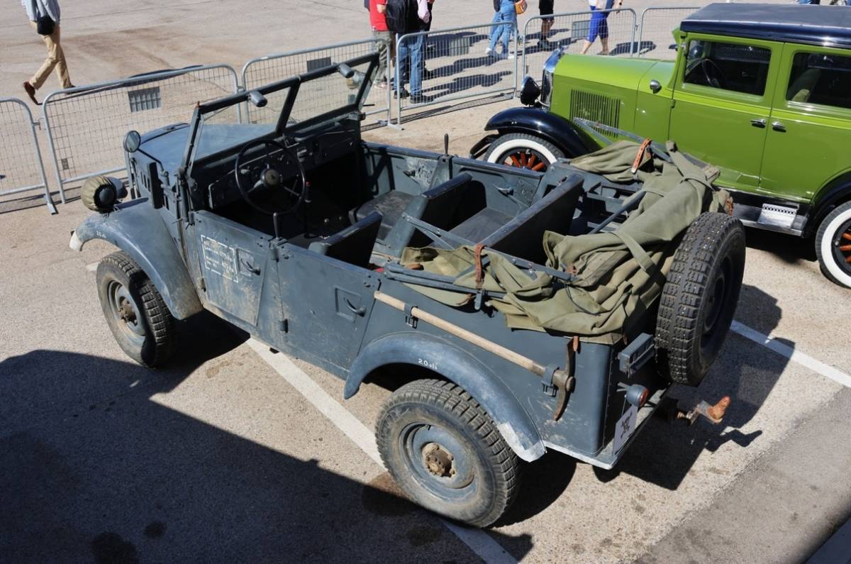 Uno de los veh�culos 4x4 �Stoewer� Tipo 40, que vinieron a Espa�a de la mano de la Legi�n C�ndor alemana.