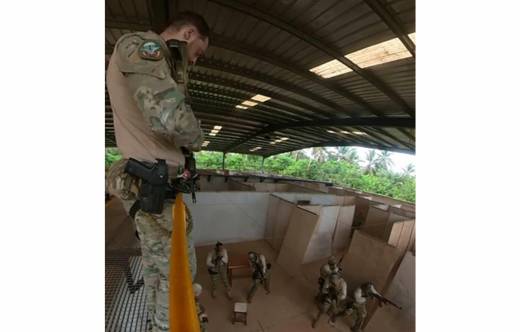 Desarrollo de procedimientos t�cticos de combate en espacios cerrados en �Flintlock 26�.