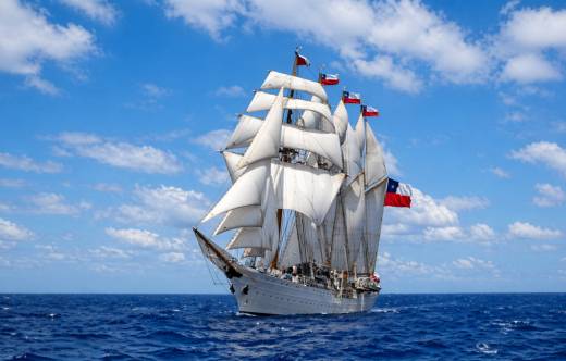 (Izquierda a derecha) Director de planificaci�n del Estado Mayor General contralmirante Agust�n P�jaro, Embajadora de Canad� en Chile Karolina Guay, Comandante en Jefe de la Armada de Chile Almirante Fernando Cabrera Salazar y Capit�n de Nav�o Chantal Desormeaux actual Agregada de Defensa de Canad� en Chile.