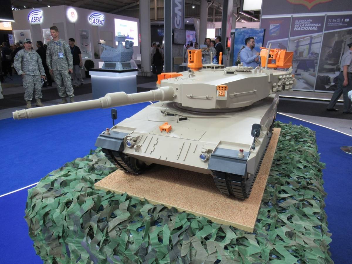 Ilustrativa maqueta de ASELSAN con equipos modernizados para el Leopardo 2A4 (autor)