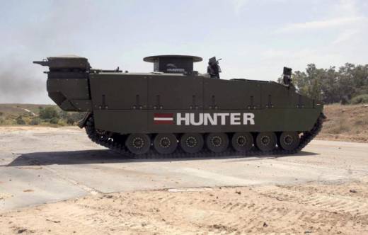 Las primeras tripulaciones letonas ya se adiestran con el Hunter (GDELS-SBS)