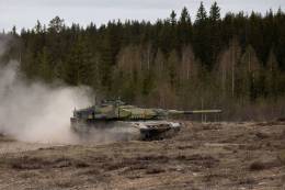 Los primeros Leopard 2A8 NO se presentaron el pasado 30 de abril (Forsvaret)