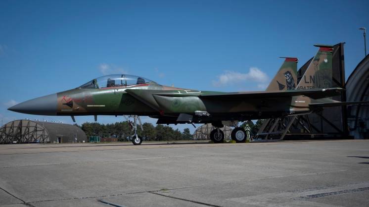 Imagen del F-15E �Strike Eagle� especialmente pintado para recordar los 40 a�os de la operaci�n �El Dorado Canyon�.  (foto 48th FW)