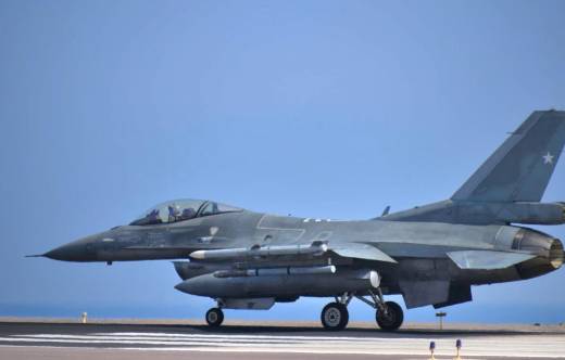 Caza Multirol F-16 de la I� Brigada A�rea de la Fuerza A�rea de Chile (FACh), en el marco del Ejercicio Conjunto Combinado Multinacional Estrella Austral 2025 (Foto: FACh)