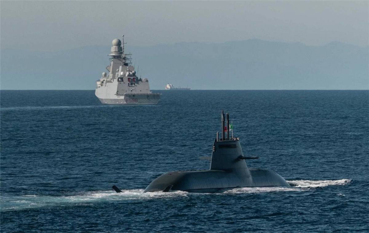 “Dynamic Mongoose” reúne a submarinos y buques de escolta de la OTAN. (foto NATO) “Dynamic Mongoose” reúne a submarinos y buques de escolta de la OTAN. (foto NATO)