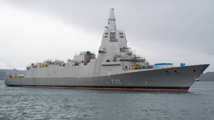 La F-111 ya en el mar (Navantia)