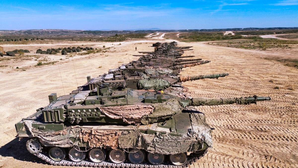 Carros de combate Leopardo 2E en San Gregorio (Ejército de Tierra) Carros de combate Leopardo 2E en San Gregorio (Ejército de Tierra)