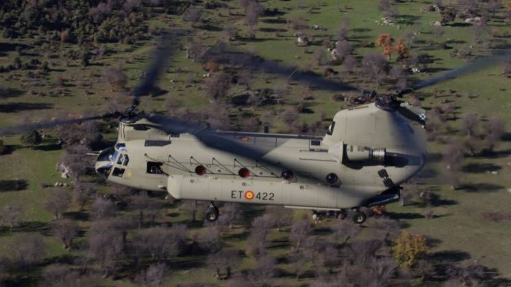 Actualmente las FAMET cuentan con CH-47F, que se completar�n con este �ltimo encargado a Boeing Rotorcraft Systems. (foto Julio Ma�z)