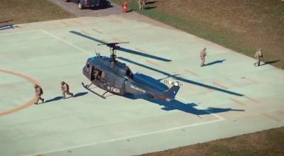 Helic�ptero UH-1H de la Fuerza A�rea de Chile (FACh) transportando infantes de Marina del Grupo Tarea Arauco de la Armada de Chile