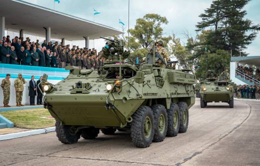 Los 8x8 Stryker son ahora la novedad del momento (002)