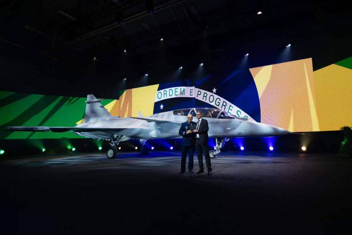 Presentaci�n del primer Gripen F para Fuerza A�rea de Brasil Foto: Alejo Marchessini)
