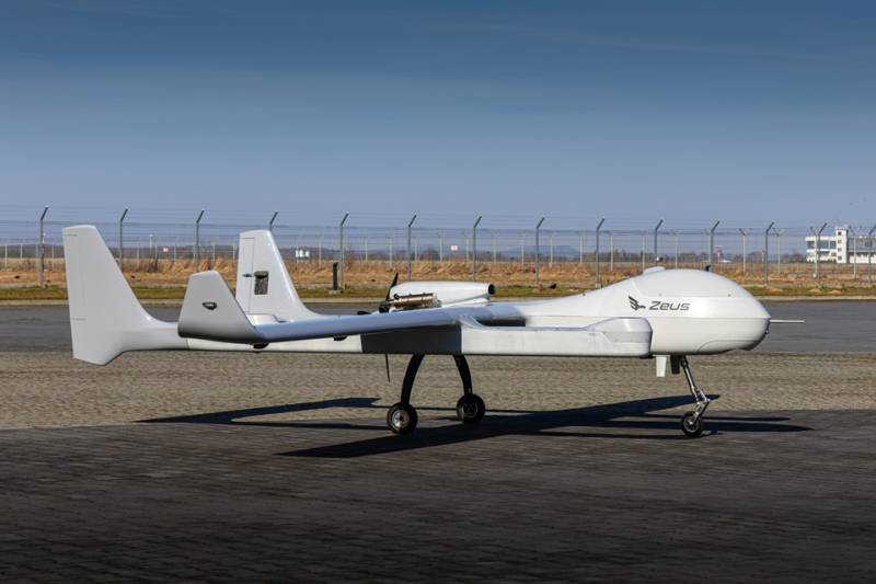 ZEUS VTOL/CTOL de Ekolot Aerospace and Defense (EAD)