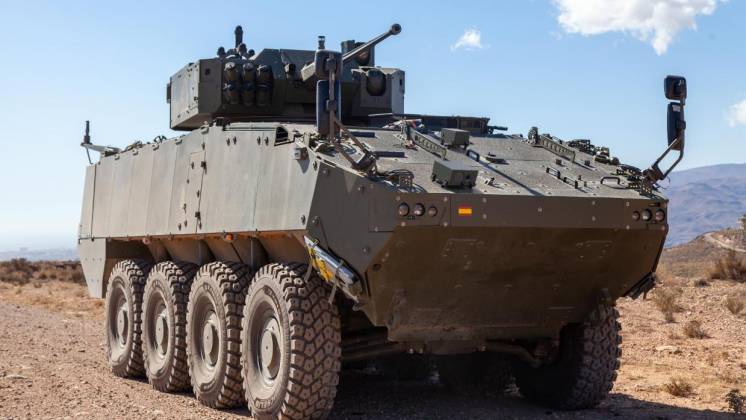 8x8 Dragon vehicle @indra 2026.