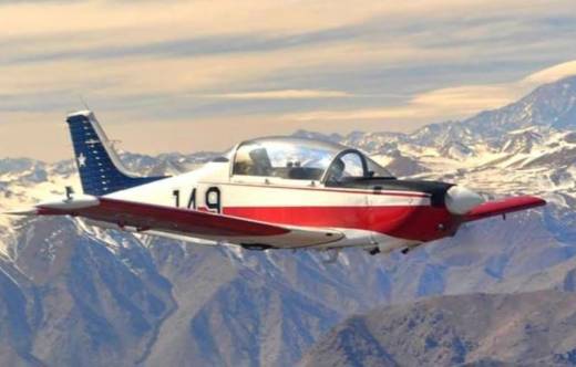 Avi�n de entrenamiento T-35 Pillan (Foto; ENAER) 
