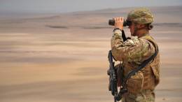 Soldado del Ej�rcito de Chile realizando vigilancia en la frontera norte (Foto: Ej�rcito de Chile)