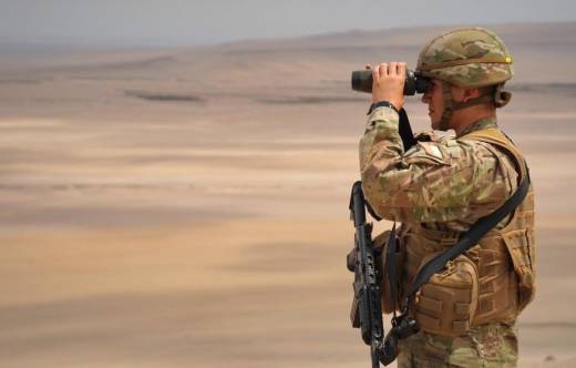 Soldado del Ej�rcito de Chile realizando vigilancia en la frontera norte (Foto: Ej�rcito de Chile)